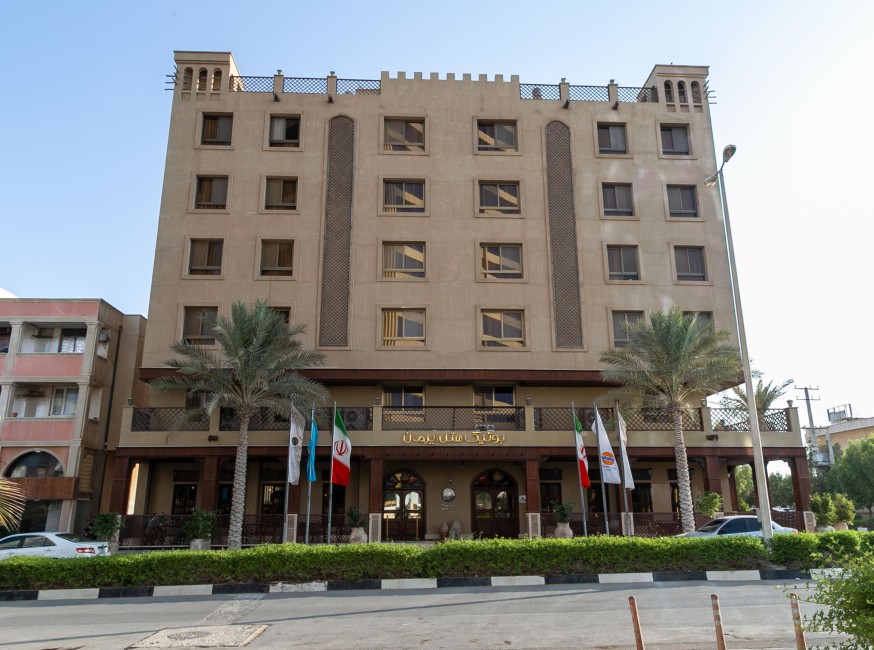 تور قشم بوتیک هتل لوکس ایرمان تورنگار