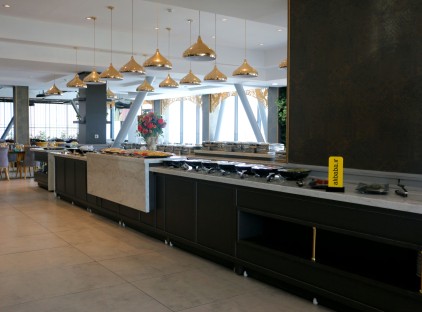 تور شیراز هتل بزرگ چمران تورنگار