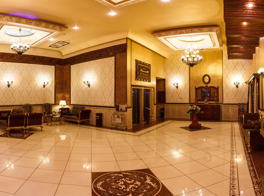 تور شیراز هتل کریم خان تورنگار