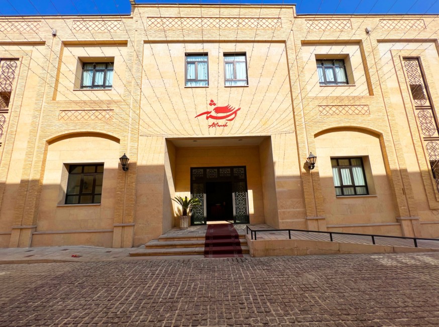 تور شیراز هتل آپارتمان آستانه تورنگار