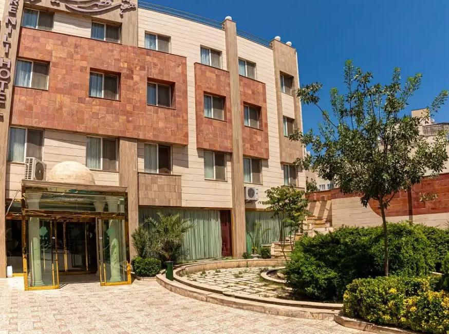 تور مشهد هتل قصر نیلی تورنگار