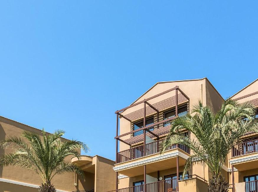 هتل آکواورلد بلک تورنگار