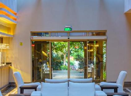 هتل آیدین‌بی فیموس ریزورت تورنگار