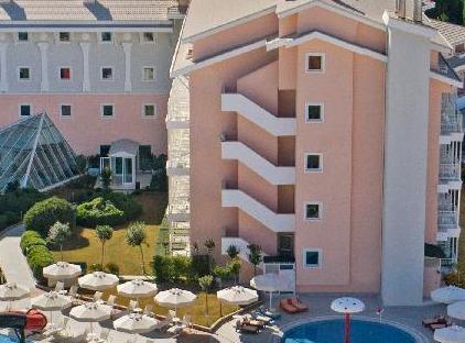 هتل اینویستا بلک تورنگار