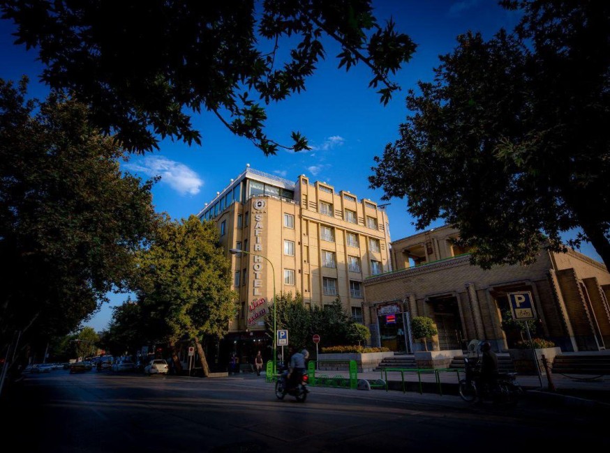 تور اصفهان هتل سفیر تورنگار