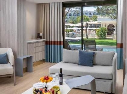 هتل ونیزیا پالاس دولوکس ریزورت تورنگار