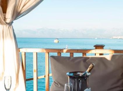 هتل ونیزیا پالاس دولوکس ریزورت تورنگار