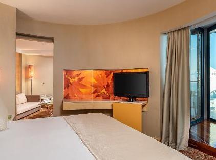 هتل کورنلیا دی لوکس ریزورت تورنگار