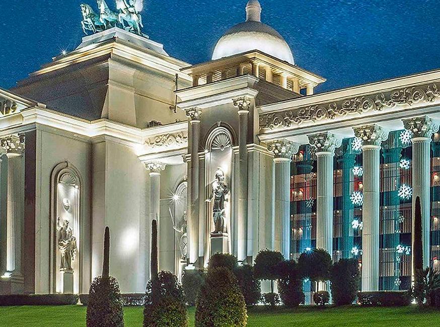 هتل سرزمین افسانه‌ها کینگدام تورنگار