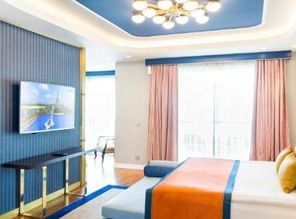 هتل سرزمین افسانه‌ها کینگدام تورنگار