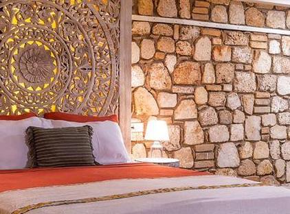 هتل نوآ بوتیک تورنگار