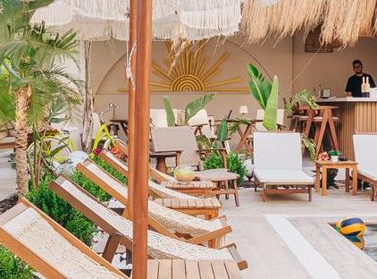 هتل لوس سوئیتس تورنگار