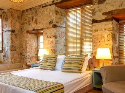 هتل سوئیت گزتا تورنگار