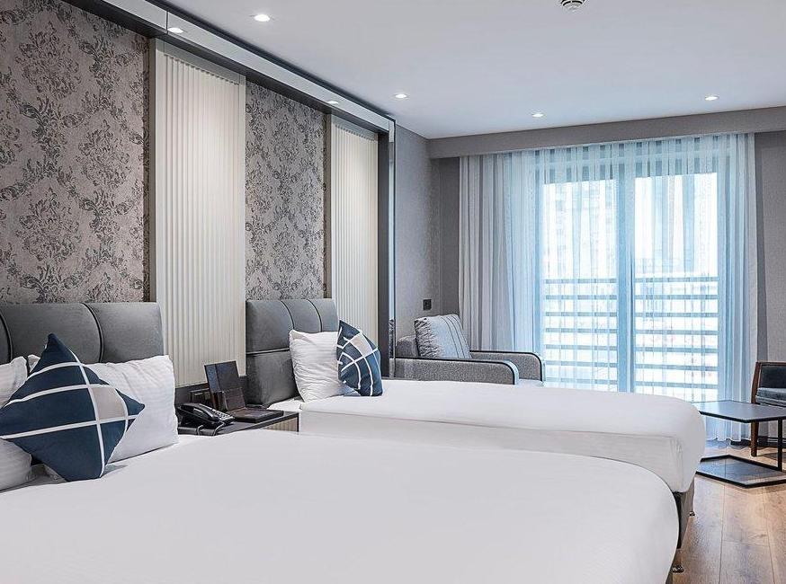 هتل فور پوینتس فلکس توسط شراتون آنتالیا لارا تورنگار