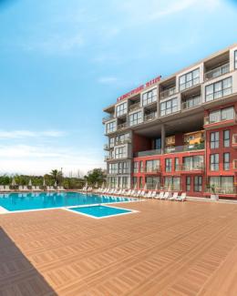 هتل لاریستون سوئیت اسپا