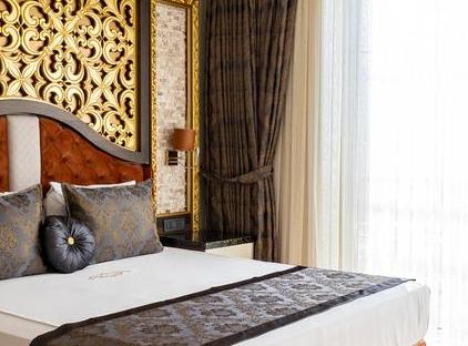 هتل کان آدالیا پالاس تورنگار