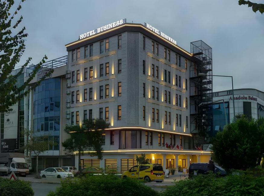 هتل بیزنس آنتالیا تورنگار