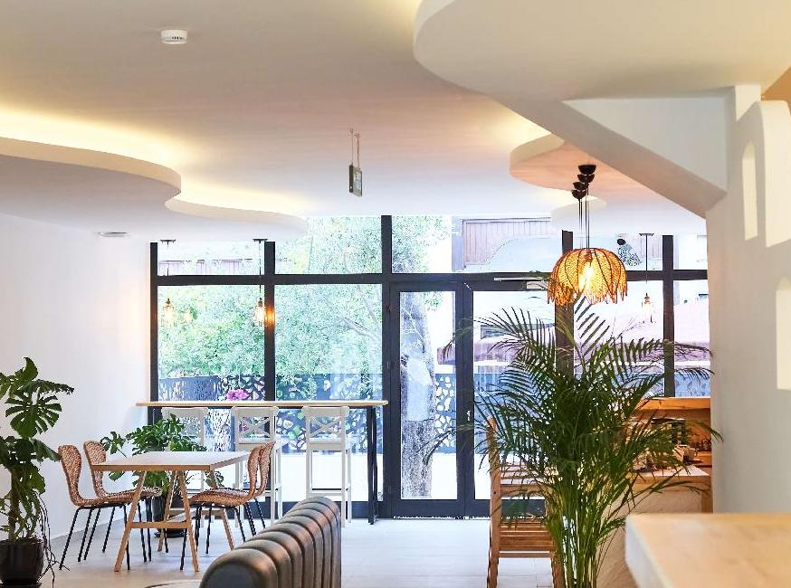 هتل آودو لوکال تورنگار