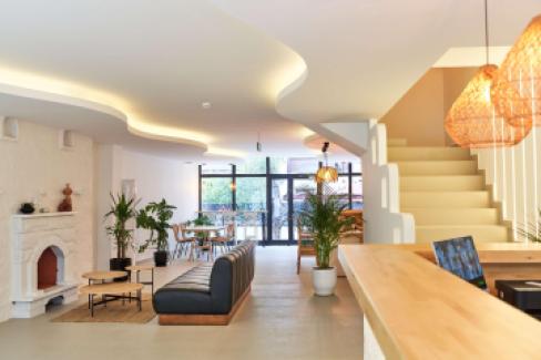 هتل آودو لوکال