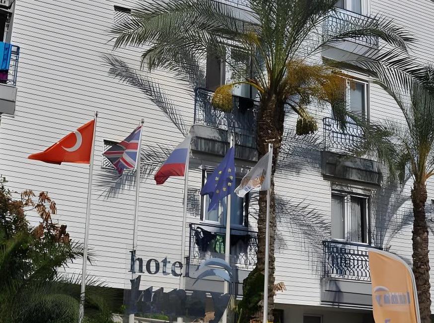 هتل لونای تورنگار