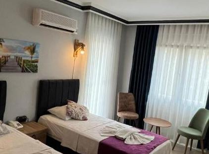 هتل لونای تورنگار