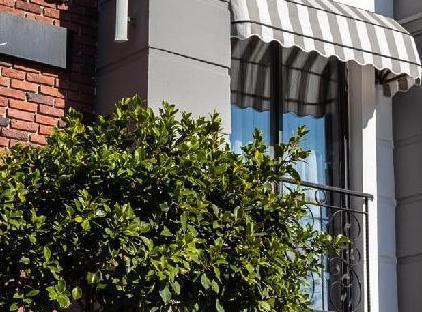 هتل اسپینا تورنگار