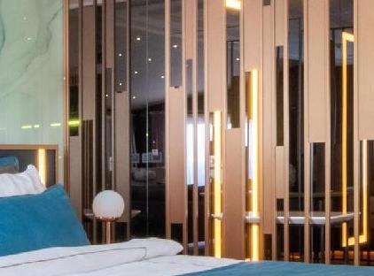 هتل اسپینا تورنگار