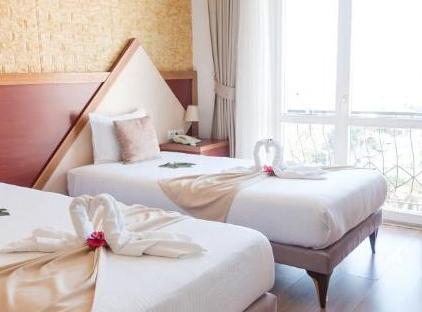 هتل فار لایف تورنگار