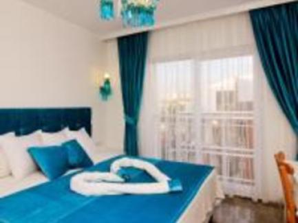 هتل یازار لارا