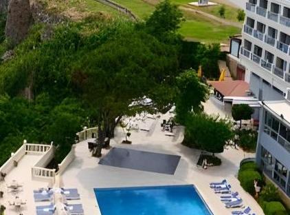 هتل لارا تورنگار