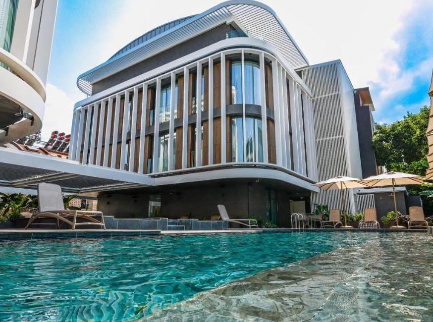 هتل فور هیلز تورنگار