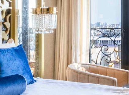 هتل لسلیون لوکس تورنگار