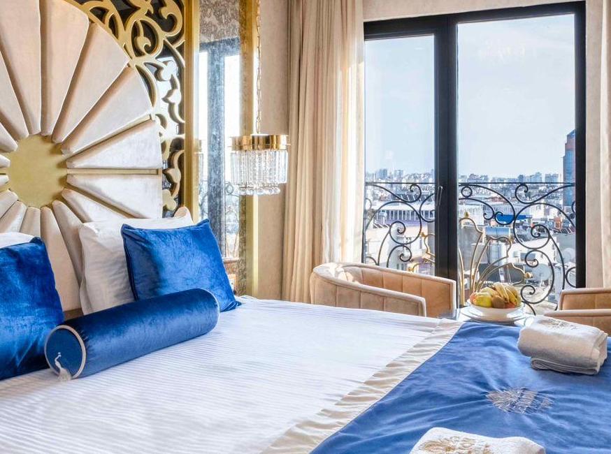 هتل لسلیون لوکس تورنگار