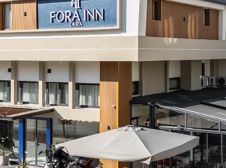 هتل فورا این لارا تورنگار