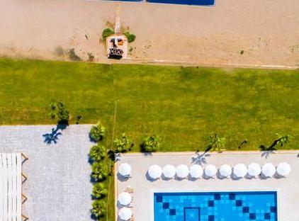 هتل کریستال بوتیک بیچ تورنگار