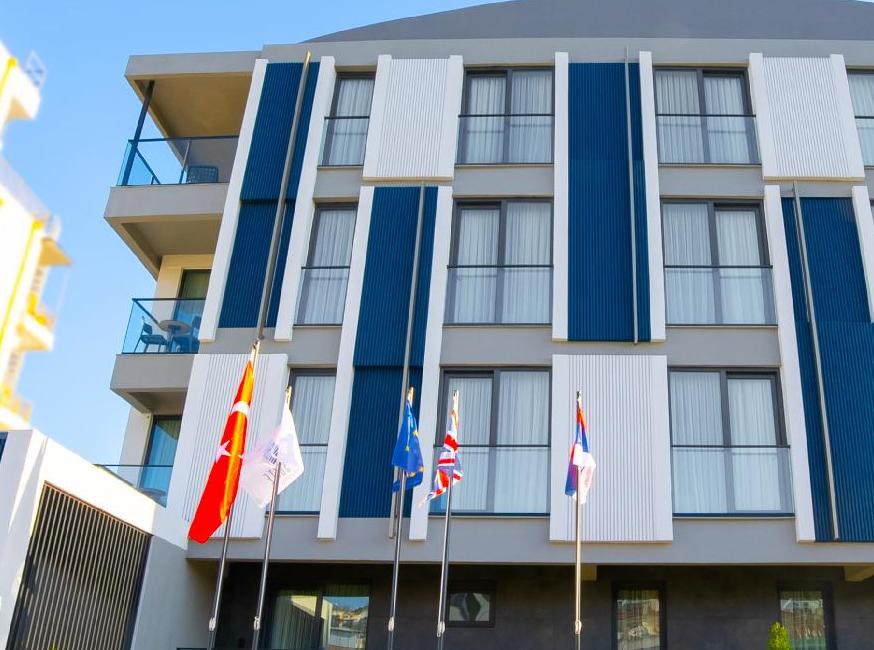 هتل استیل سوئیت مارین تورنگار