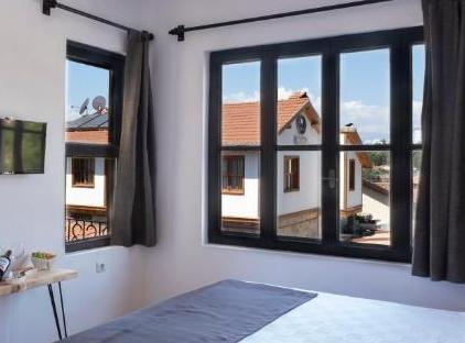 هتل سولو بوتیک تورنگار