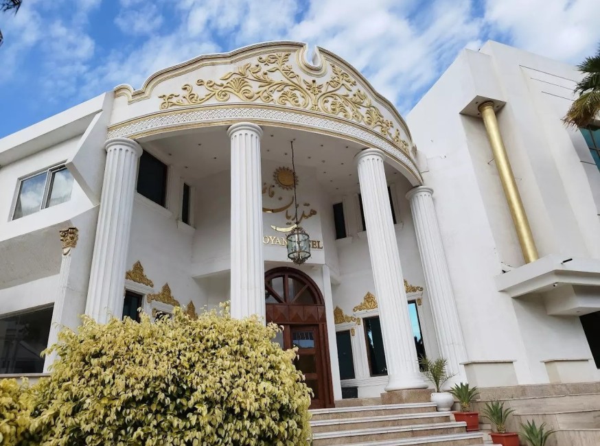 تور کیش هتل رُیان قائم تورنگار