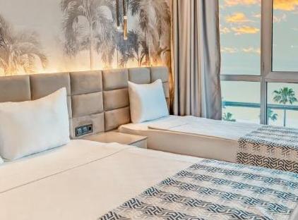 هتل پرلی تورنگار