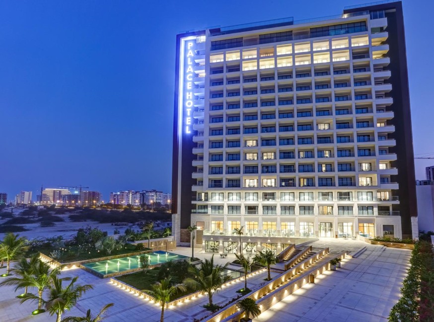 تور کیش هتل پالاس تورنگار