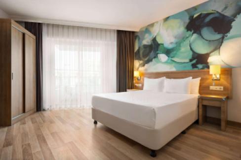 هتل وایندام گاردن لارا