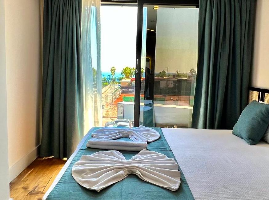 هتل کوست‌لاین بوتیک تورنگار