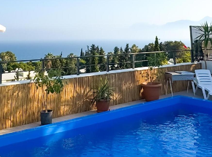 هتل دولکس ارسوی تورنگار