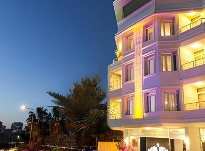 هتل بوتیک آوشار تورنگار