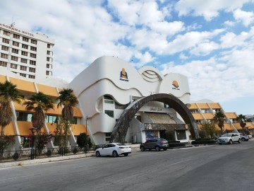 تور کیش هتل آریاناز تهران