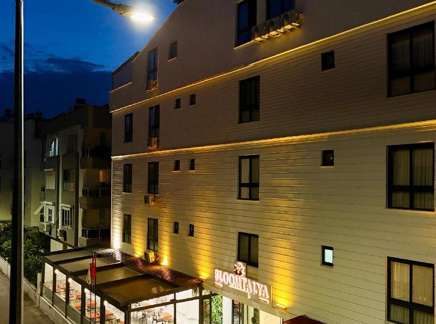 هتل بلومتالیا تورنگار