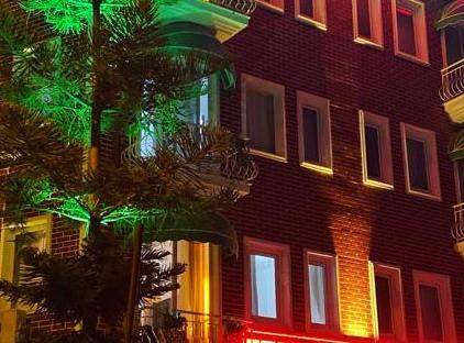 هتل گروه عزال تورنگار