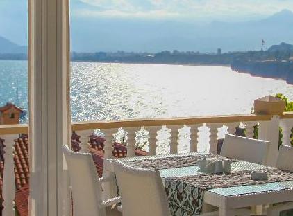 هتل باکوس پنسیون تورنگار