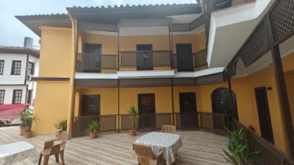 پانسیون آلتون