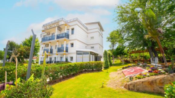 هتل بوتیک لا کاکتوس